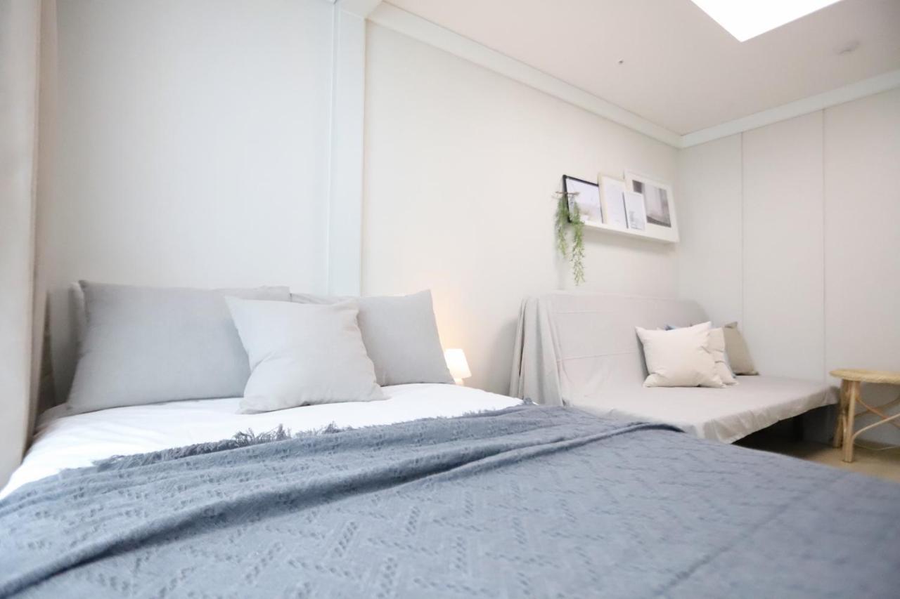 Apartment The Share Myeongdong Сеул Экстерьер фото